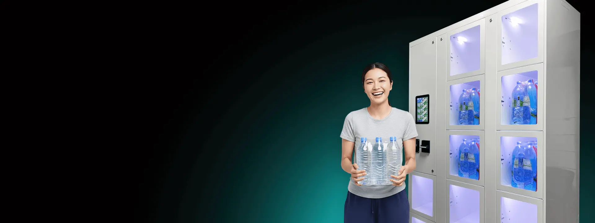 ล็อกเกอร์ขายแพ็คน้ำดื่ม